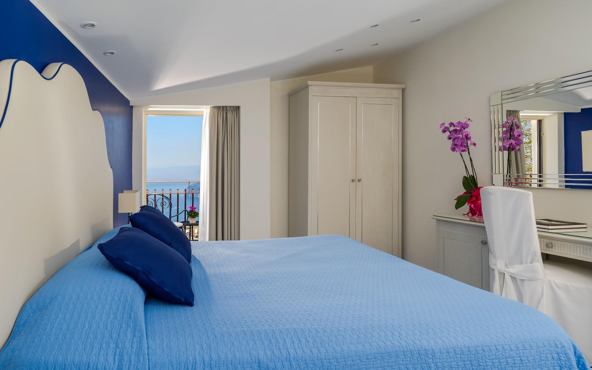 Hotel La Vue D'Or Соренто Екстериор снимка