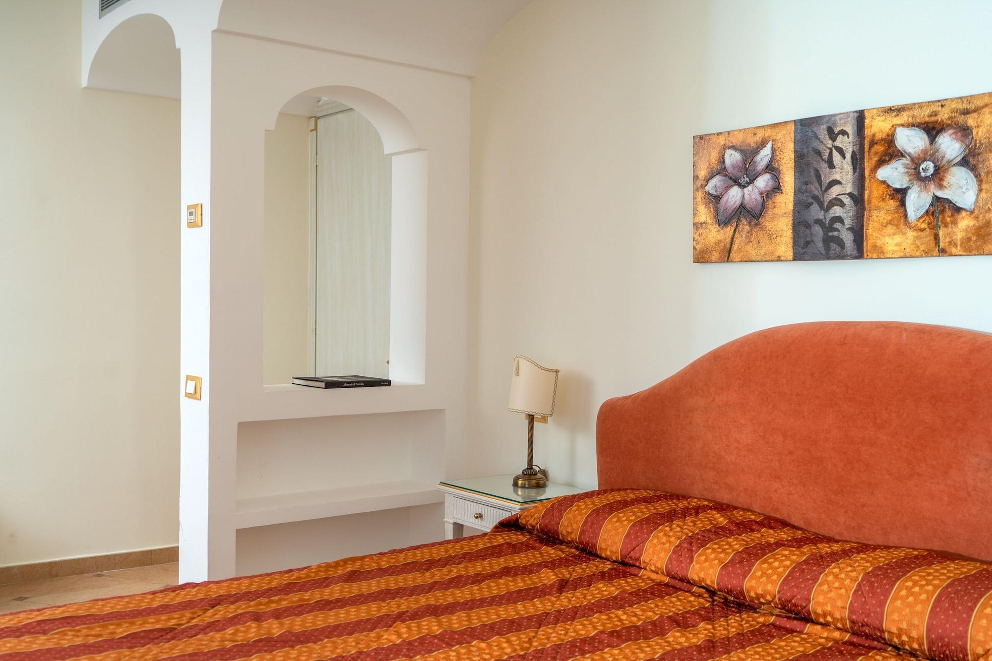 Hotel La Vue D'Or Соренто Екстериор снимка