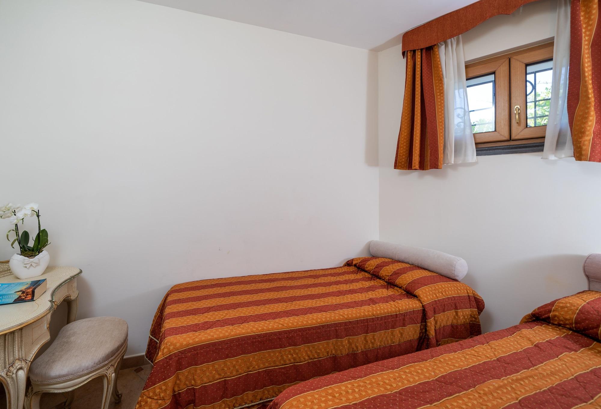 Hotel La Vue D'Or Соренто Екстериор снимка