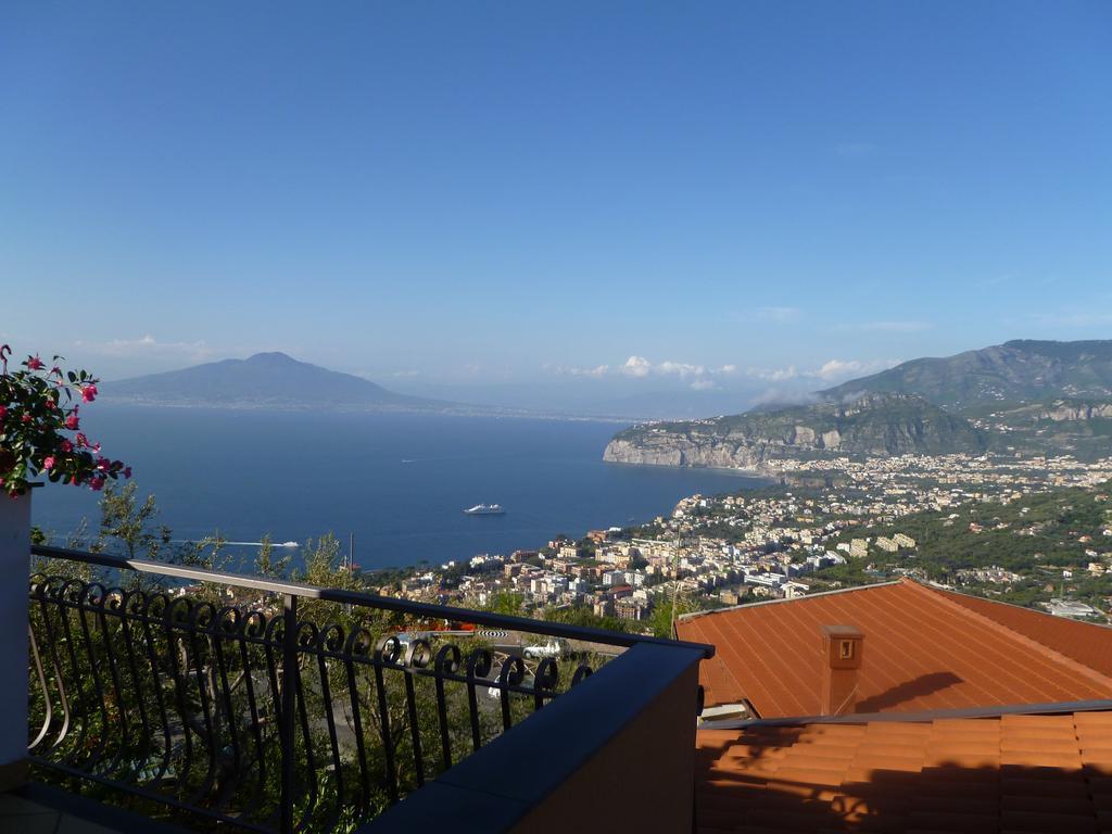 Hotel La Vue D'Or Соренто Екстериор снимка