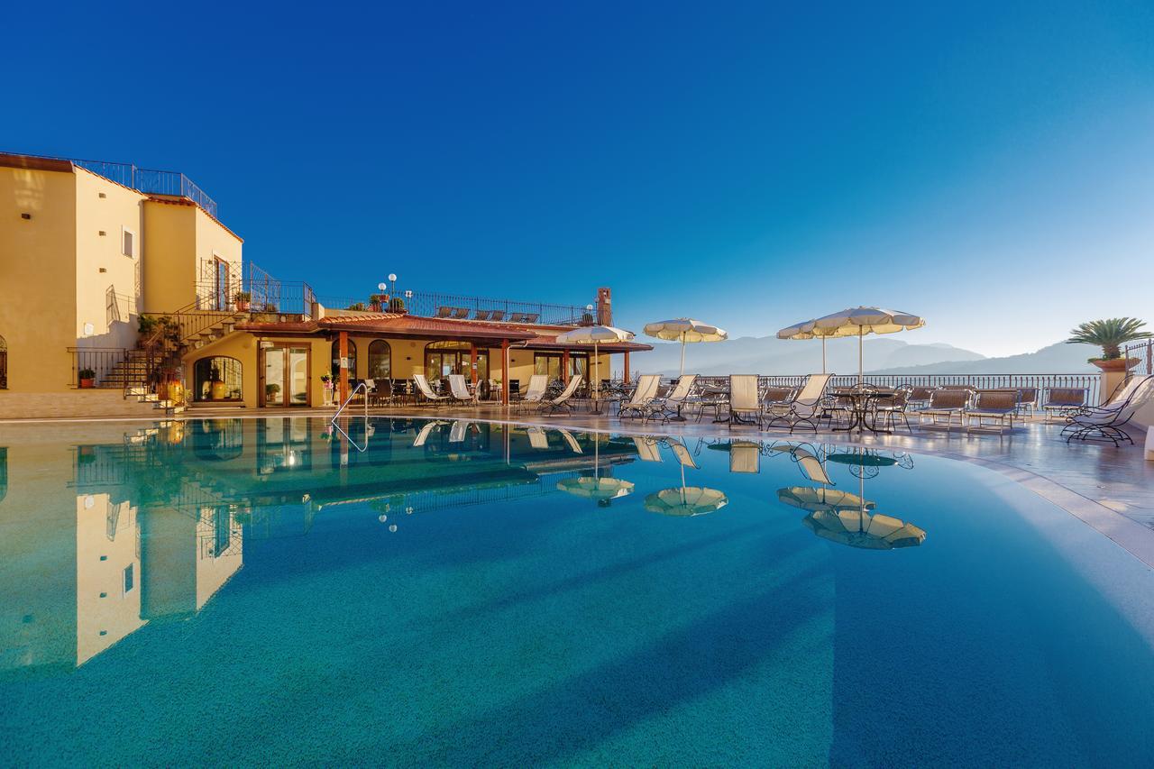 Hotel La Vue D'Or Соренто Екстериор снимка